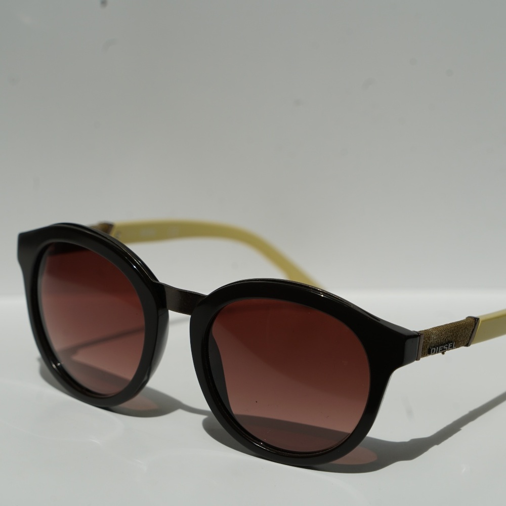 DIESEL- BRAND NEW DESIGNER SUNGLASSES ON SALE